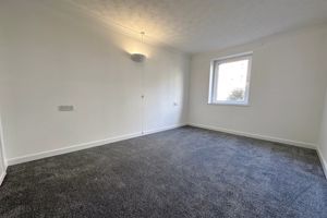 Double Bedroom - click for photo gallery